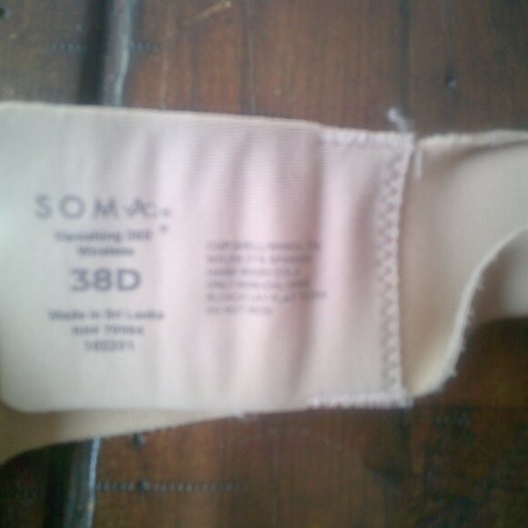 Soma Vanishing 360 Wireless BRA Size 38D - Picture 2 of 4